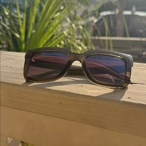 Quay Australia Icy Polarized Green Sunglasses